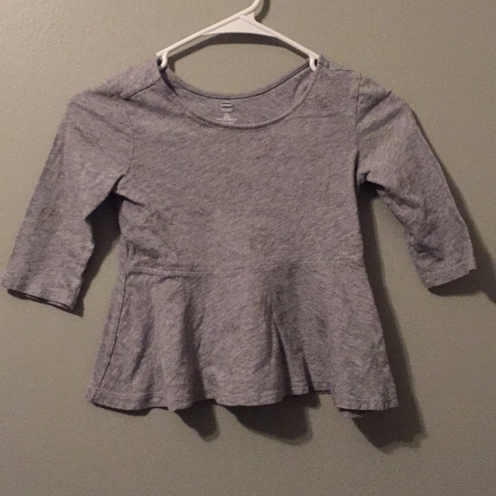 Grey top